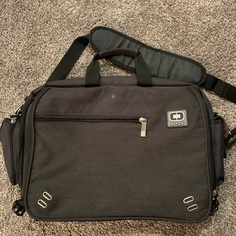 OGIO 17” Messenger bag